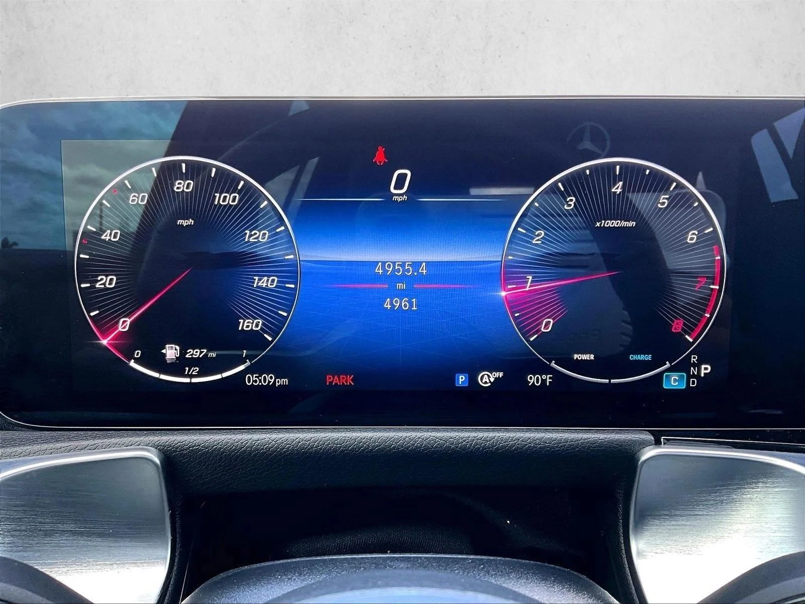 Used 2026 Starling Blue Metallic Mercedes-Benz GLB 250 image 22