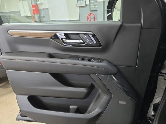 New 2026 Black Chevrolet High Country image 29
