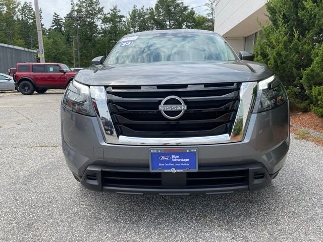 Used 2023 Gun Metallic Nissan SV image 3