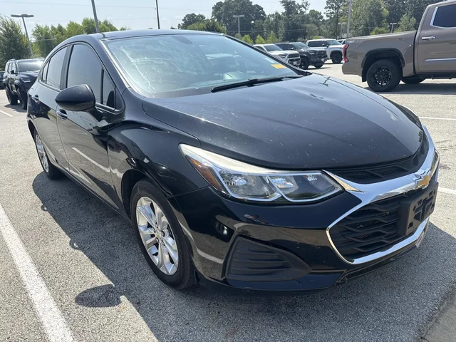 Pre-Owned 2019 Chevrolet Cruze LS