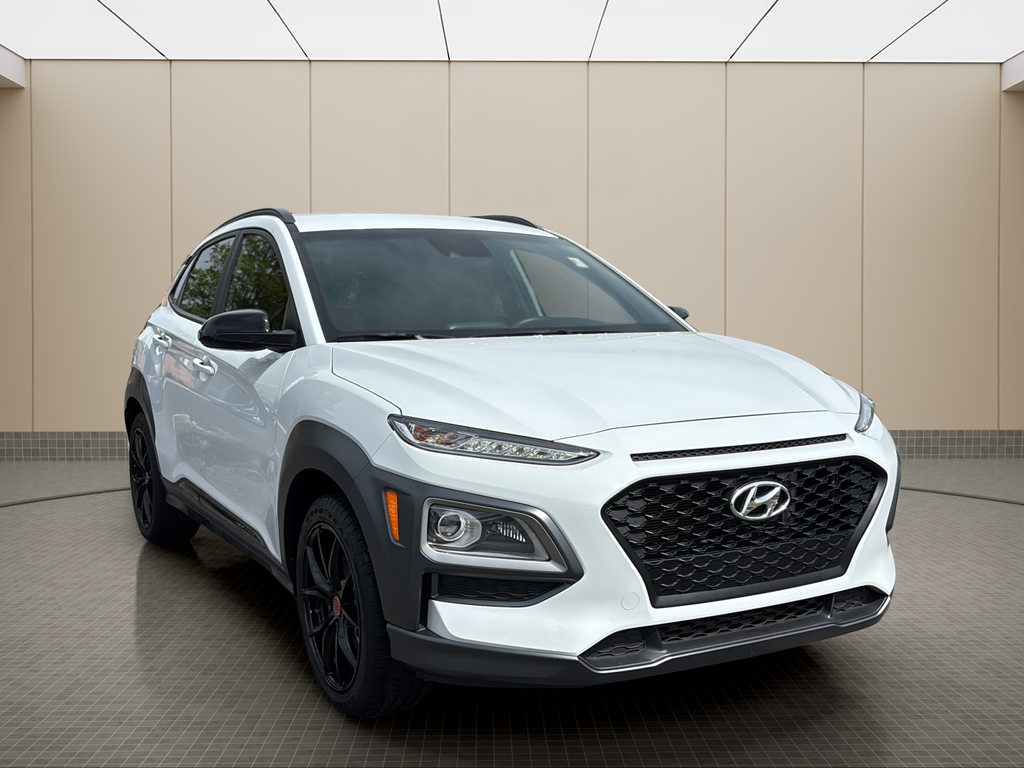 Used 2021 Chalk White Hyundai NIGHT image 7