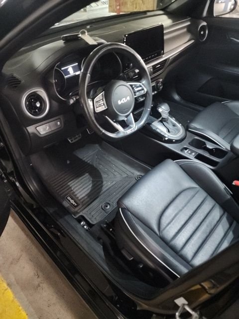 Used 2024 Black Kia GT-Line image 6