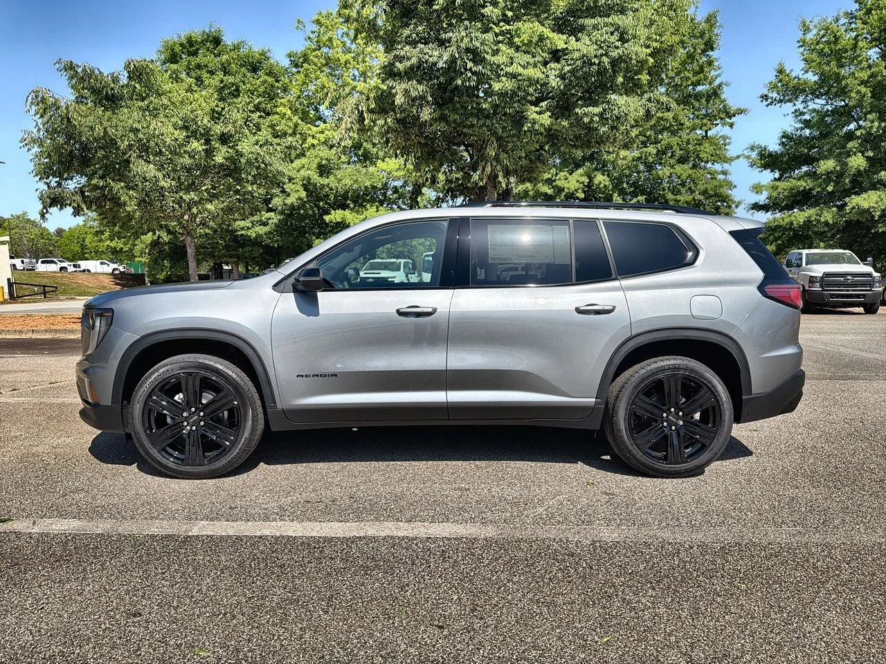 New 2026 Sterling Metallic GMC Elevation image 5
