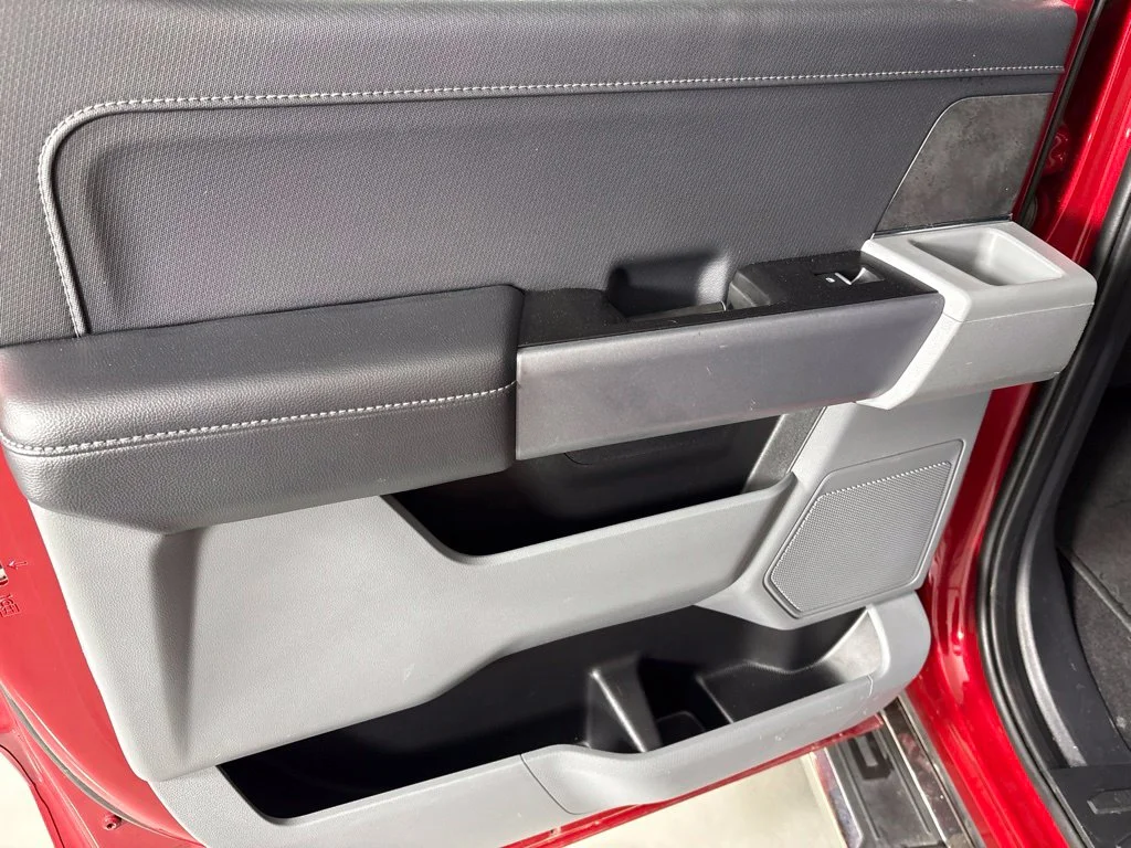 Used 2025 Red Ford XLT image 24