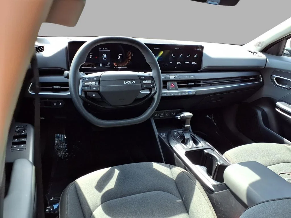 Certified Used 2025 Blue Kia LXS image 4