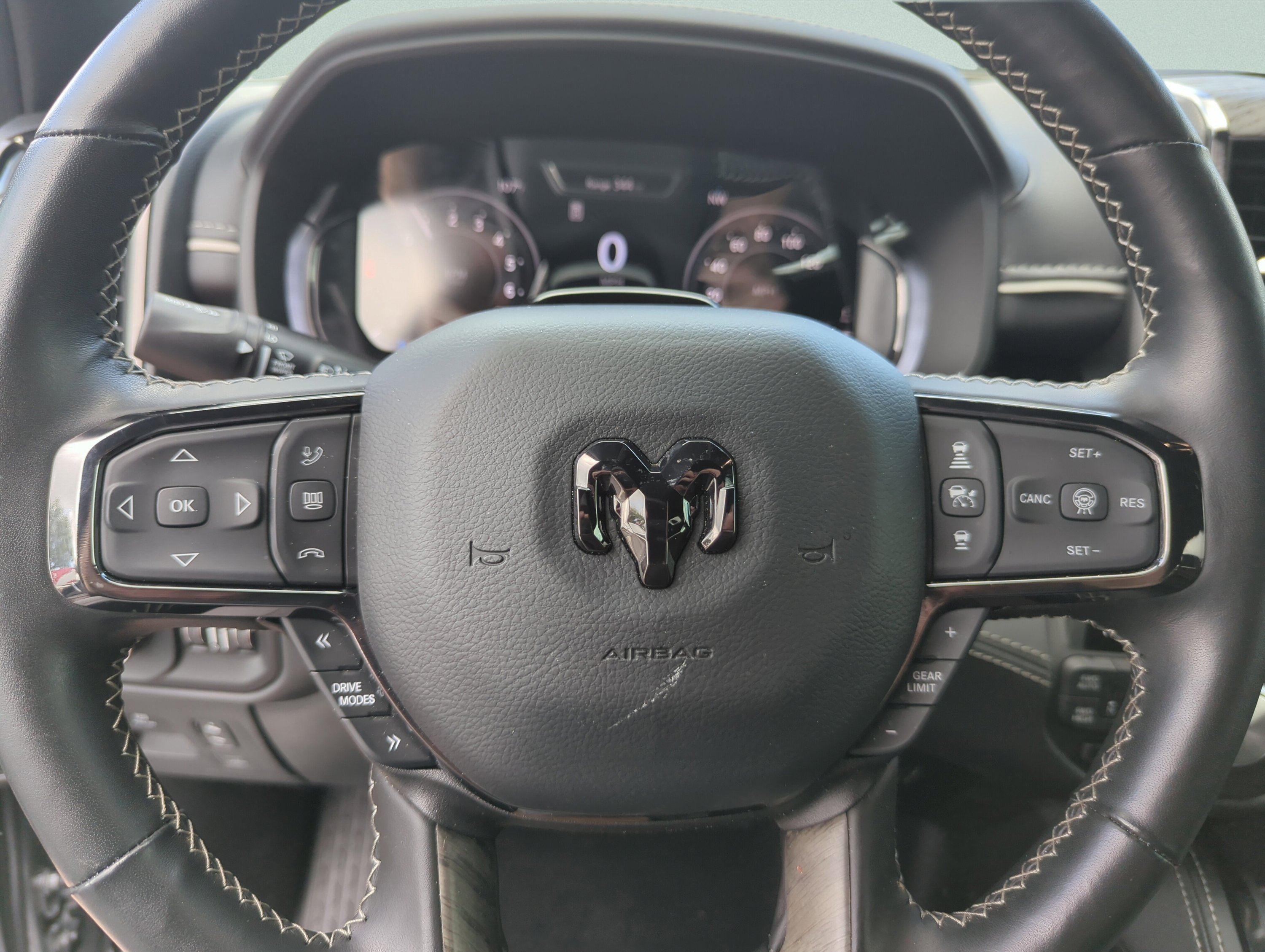 Used 2025 Billet Silver Metallic Clearcoat Ram Limited image 33