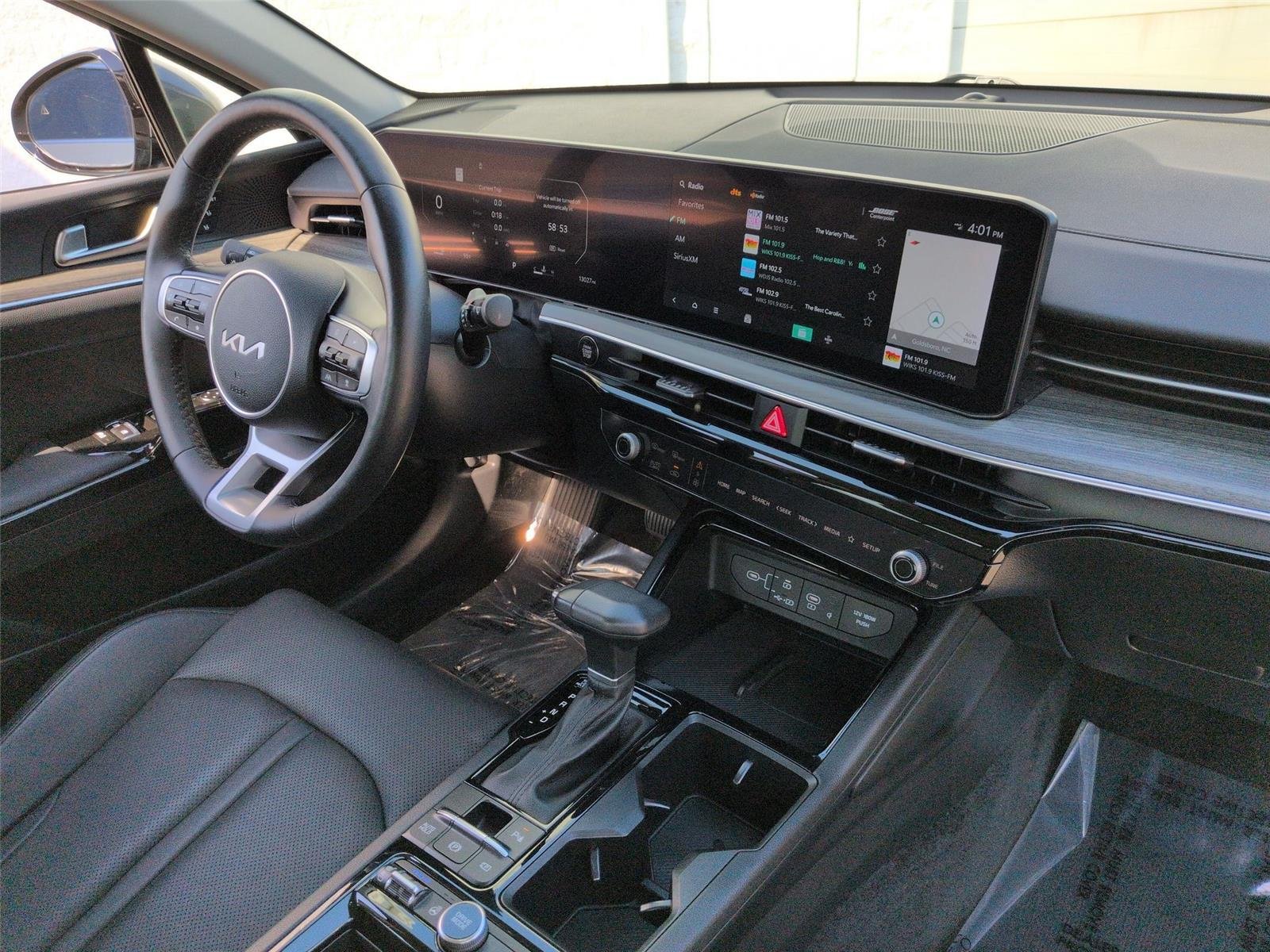 Used 2025 Interstellar Gray Kia EX image 39