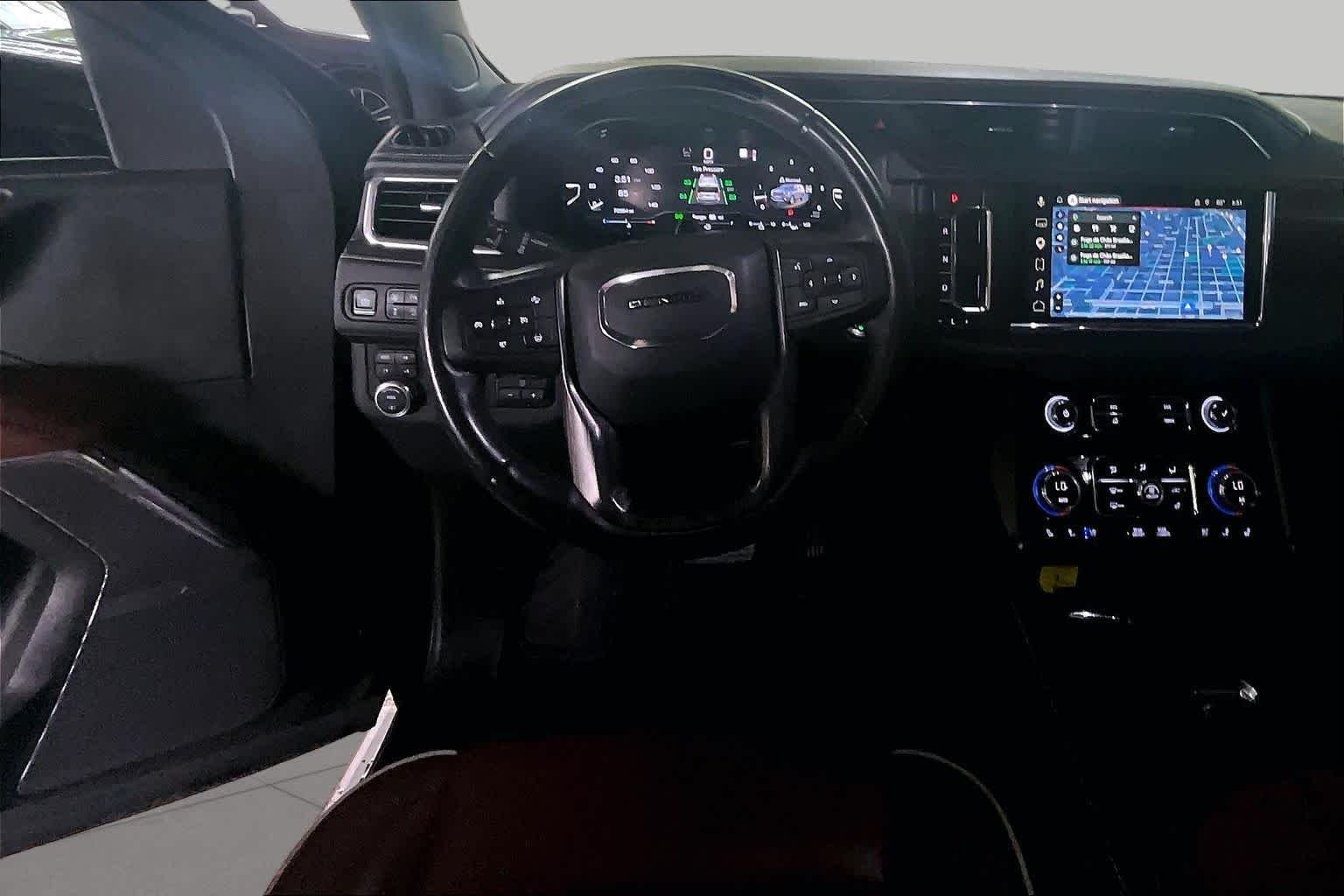 Used 2023 Onyx Black GMC Denali Ultimate image 9