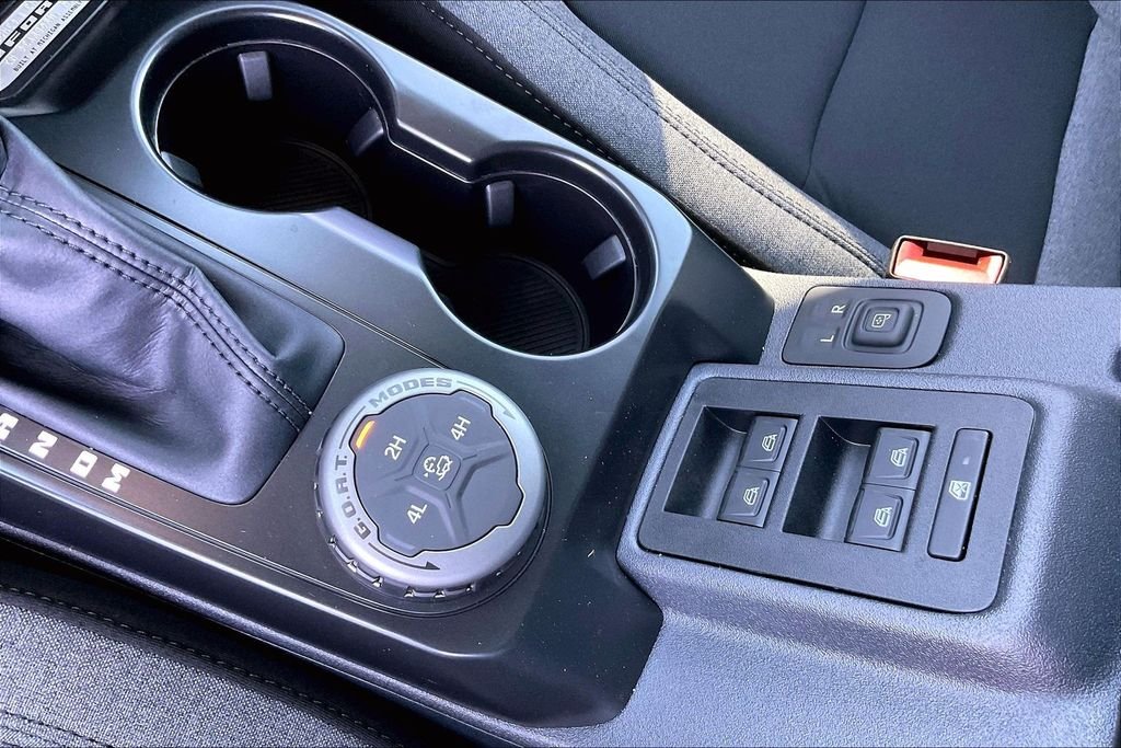 New 2025 Ford Bronco Base 4D Sport Utility