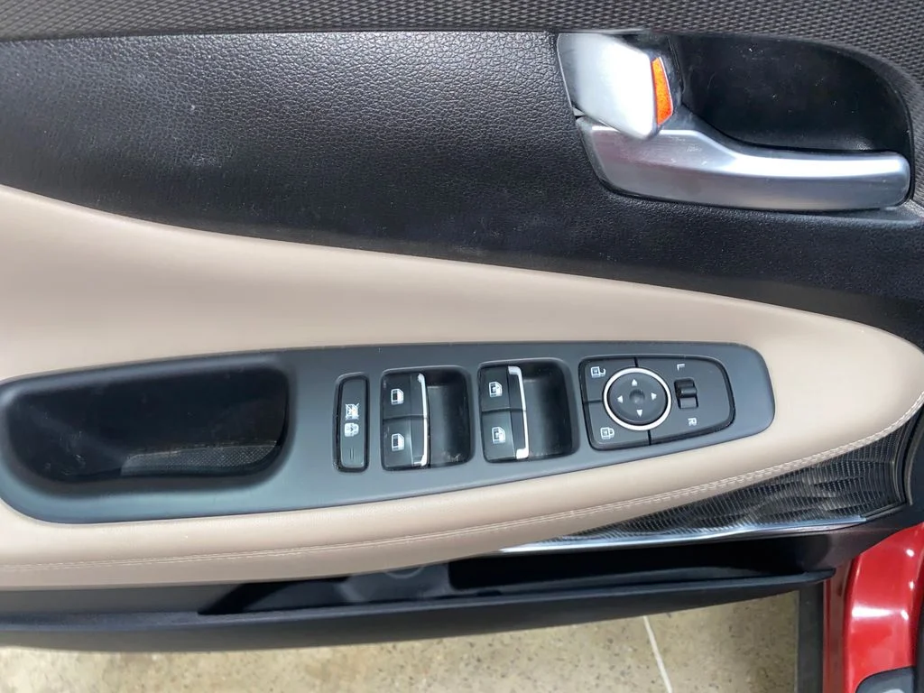 Used 2019 Red Hyundai Limited image 10
