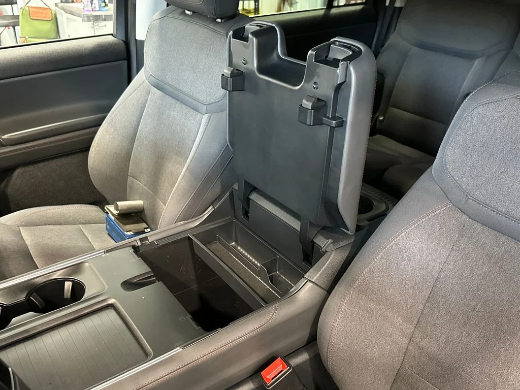 Used 2025 Gray Ford Active image 23
