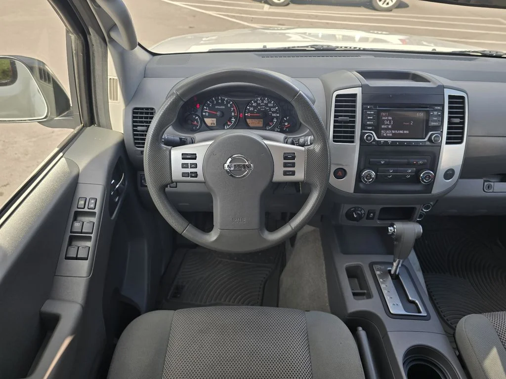 Used 2016 Glacier White Nissan SV image 16