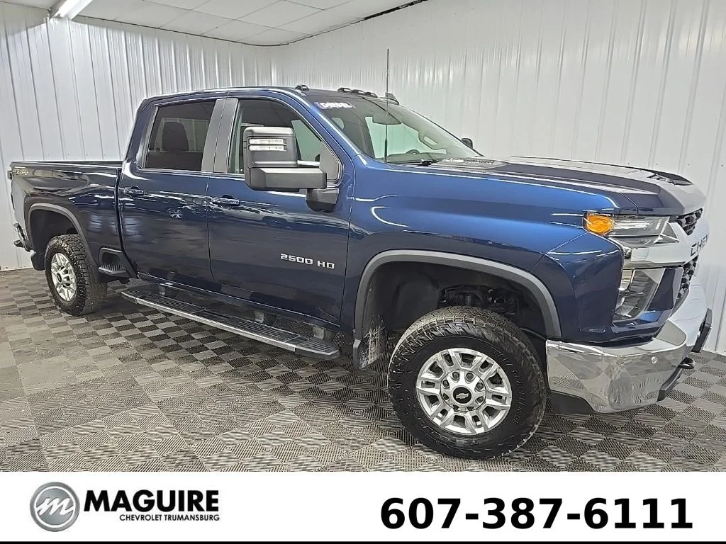 Used 2020 Blue Chevrolet LT image 7