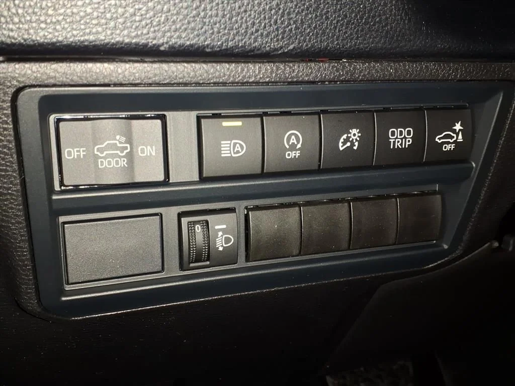 2026 Toyota Tundra SR5 - Photo 10