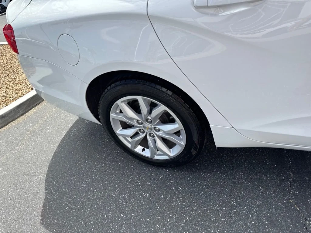 Used 2017 White Chevrolet LT image 21