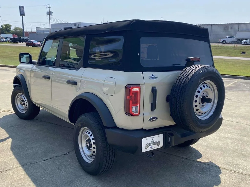 New 2025 Beige Ford Base image 5