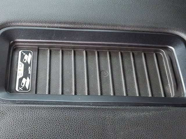 Used 2018 BLACK Chevrolet High Country image 26
