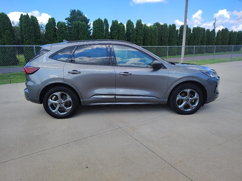Used 2024 Carbonized Gray Metallic Ford ST-Line image 2