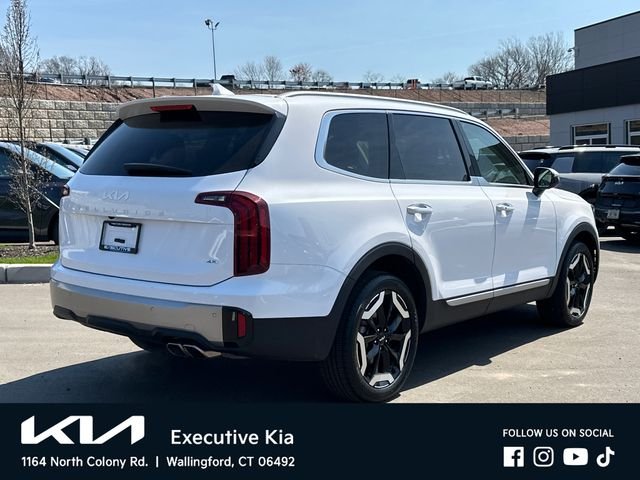 Certified Used 2025 White Kia S image 4