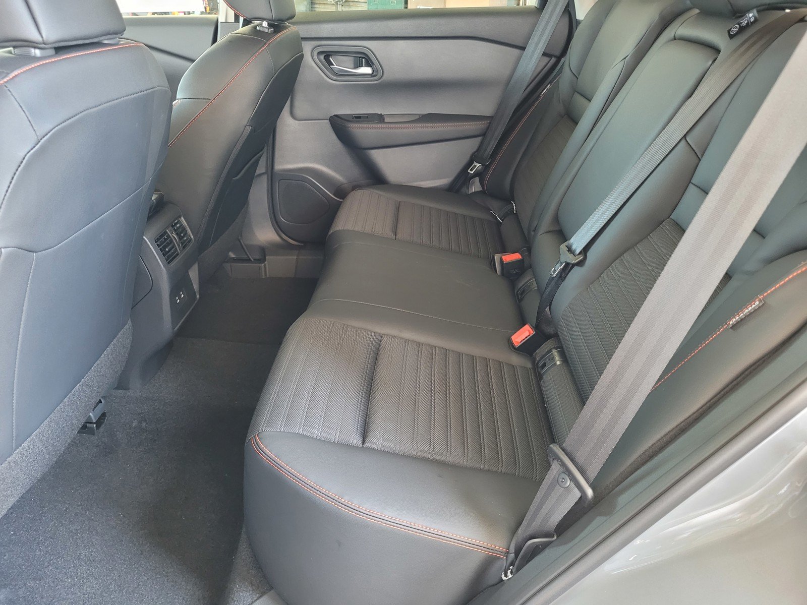 New 2026 Boulder Gray Pearl Nissan Rock Creek image 7