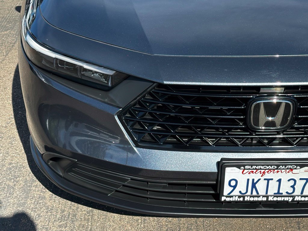 Used 2024  Honda LX image 4