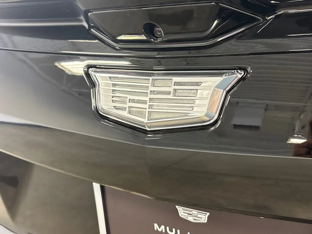 2025 Cadillac OPTIQ Sport 1 - Photo 17