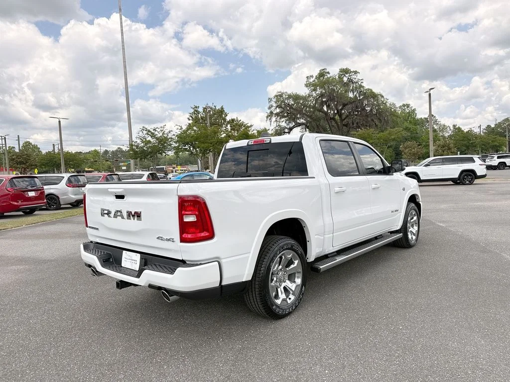 New 2026 Bright White Clear-Coat Exterior Paint RAM Big Horn/Lone Star image 3