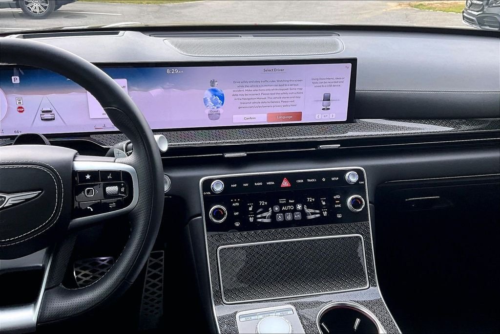 Used 2025 Black Genesis 3.5T e-SC image 9