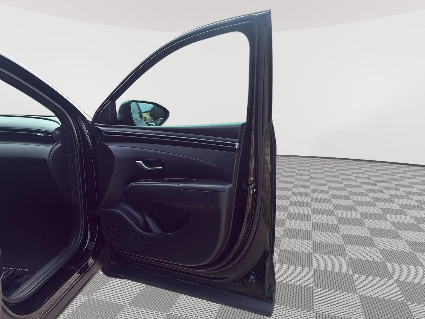 Used 2022 Phantom Black Hyundai SEL image 13