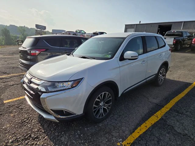 2018 Mitsubishi Outlander SE S-AWC's photo