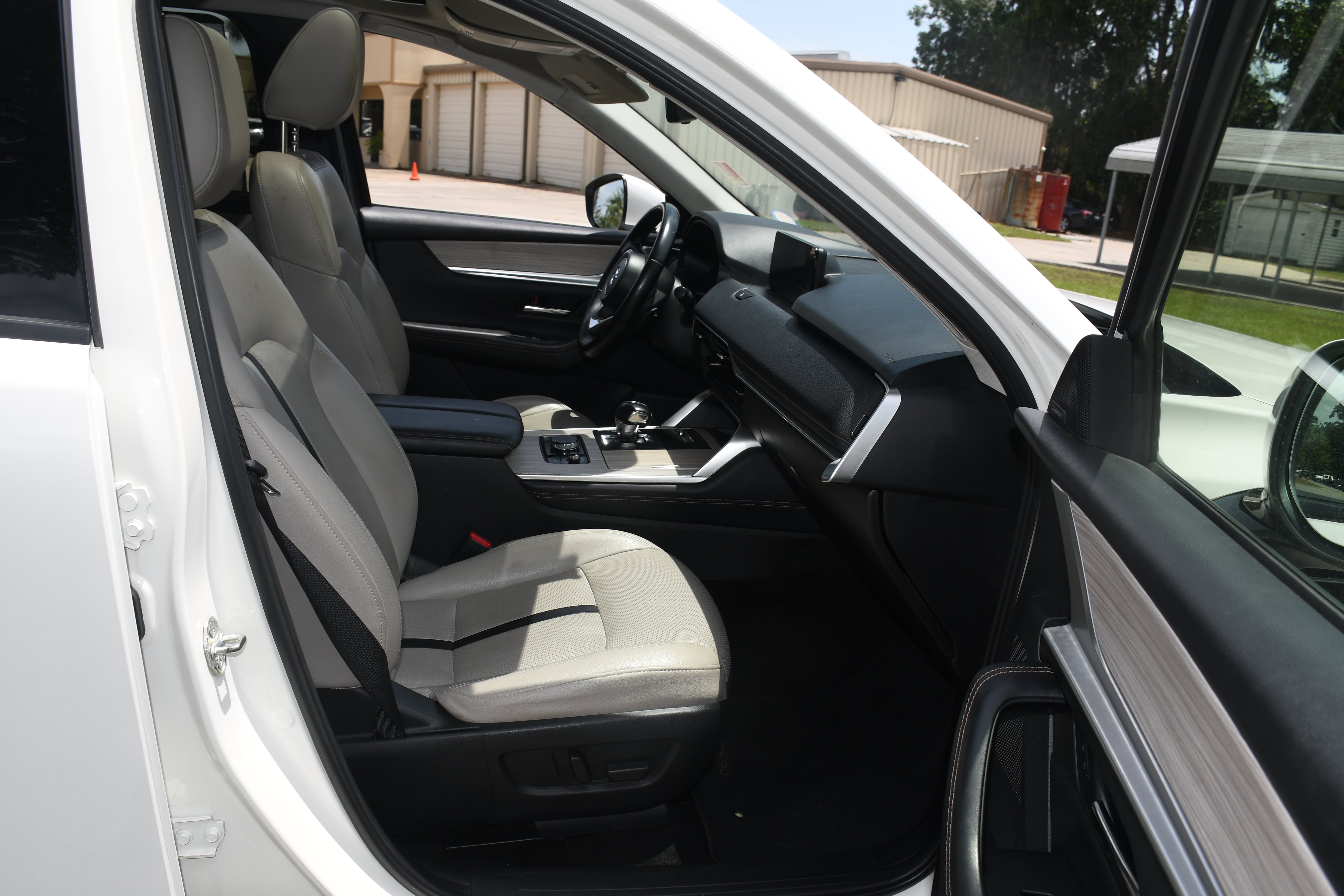 Used 2024 White Mazda 3.3 Turbo Premium image 21