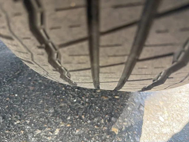 Used 2008 Gray Ford Hybrid image 3