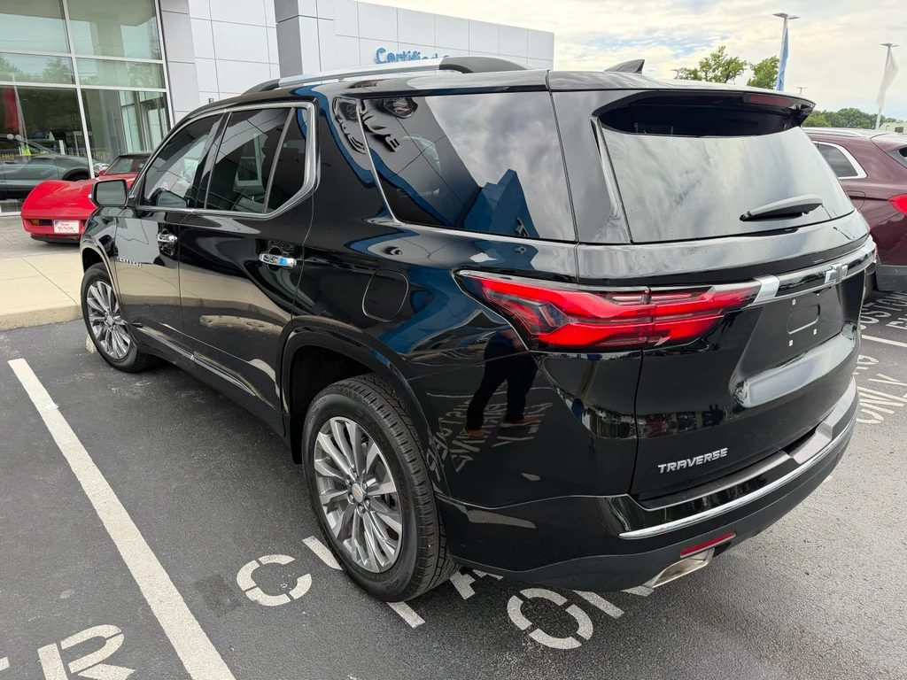 Used 2023 Mosaic Black Metallic Chevrolet Premier image 6