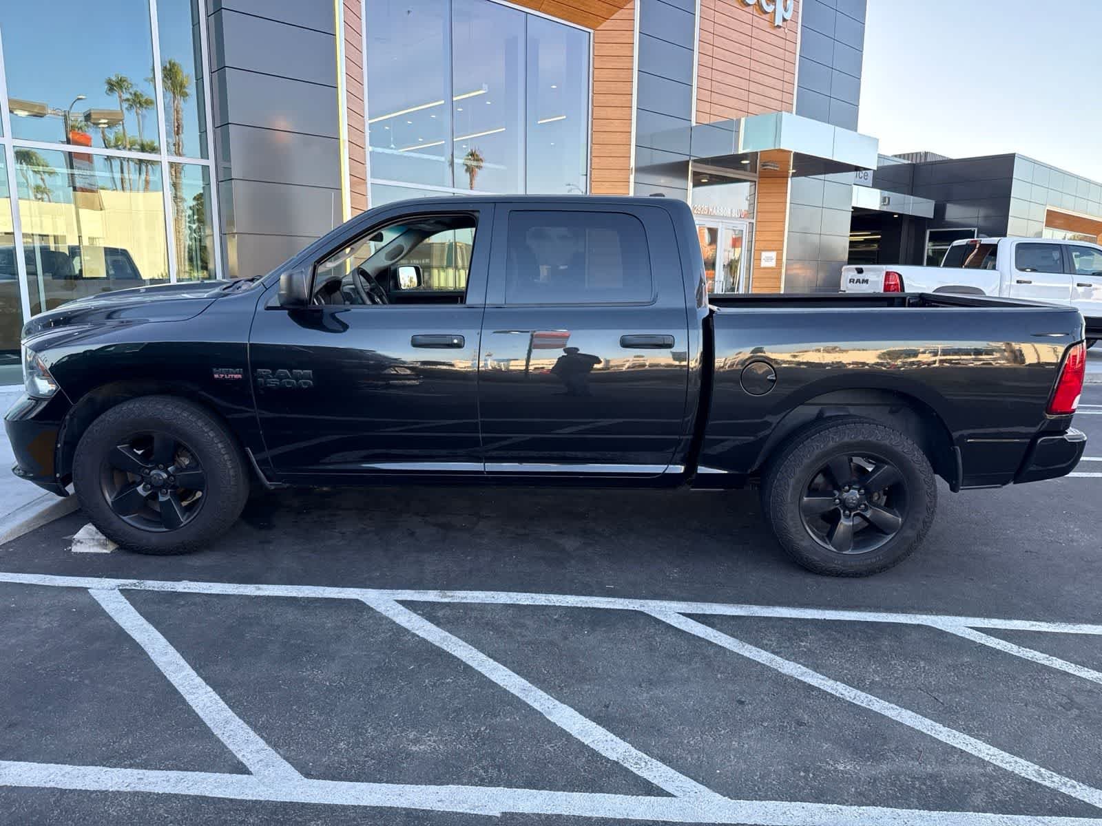 Used 2017 Brilliant Black Crystal Pearlcoat Ram Express image 16