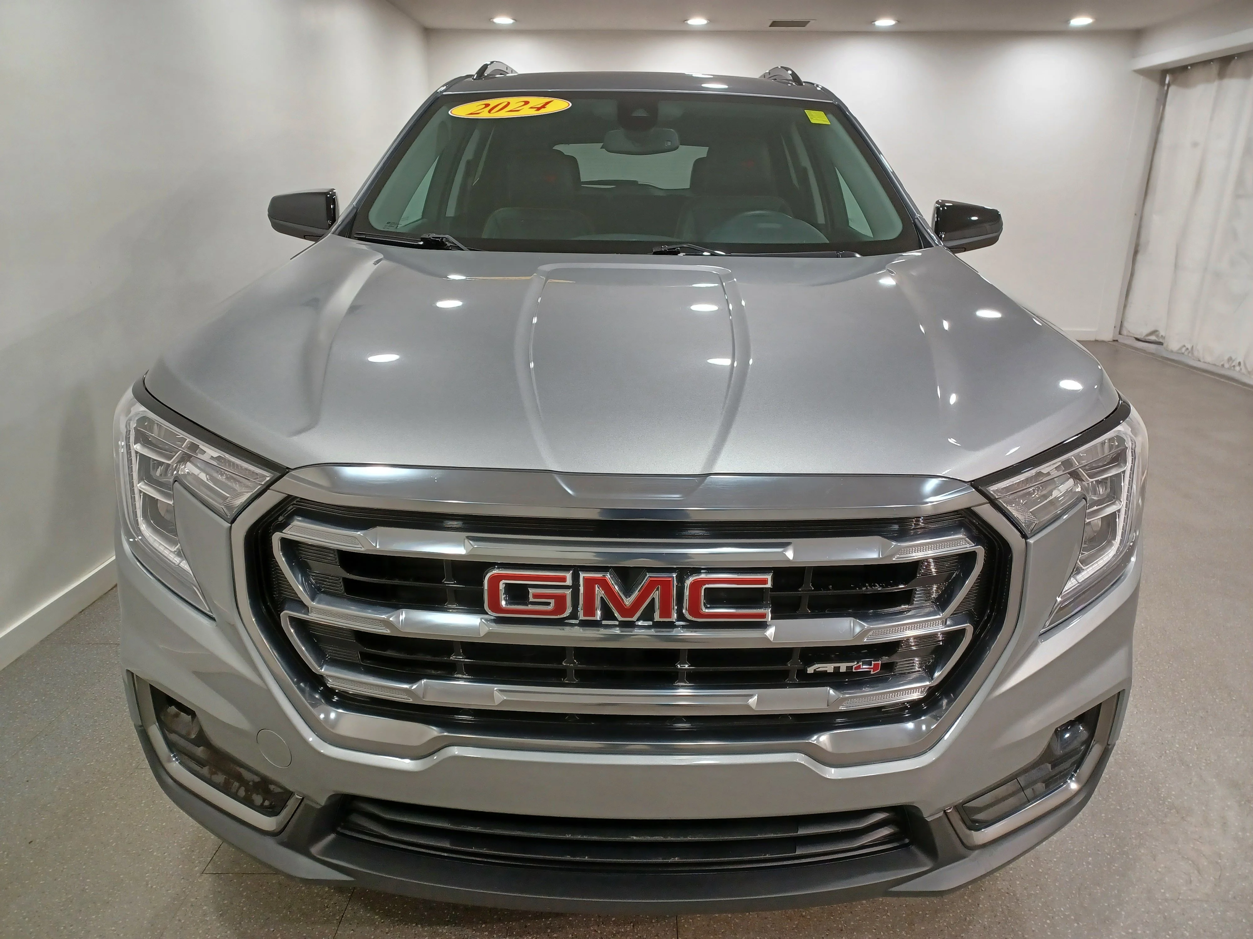 Certified Used 2024 Gray GMC AT4 AWD *Adaptive Cruise | Remote Start | Htd Wheel & Leather | Blind Spot Detection | Park Assist image 3
