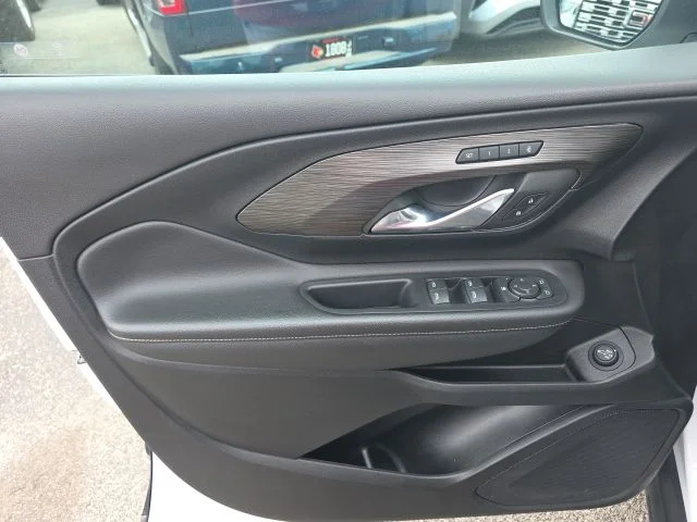2023 GMC Terrain SLT - Photo 13