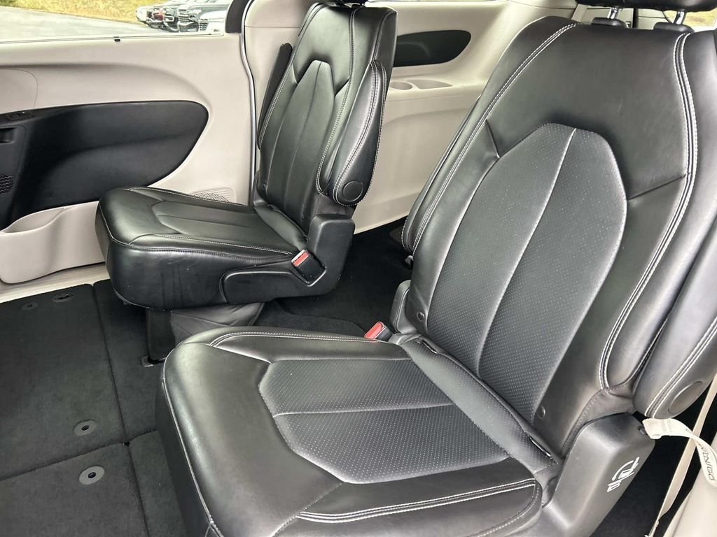 2024 Chrysler Pacifica Touring L - Photo 14