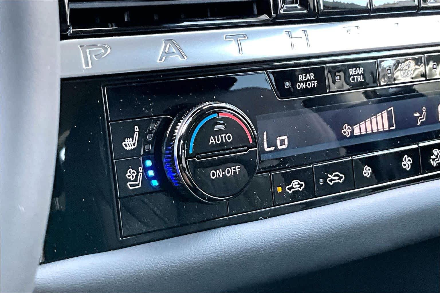 New 2026 Boulder Gray Pearl Nissan Platinum image 18