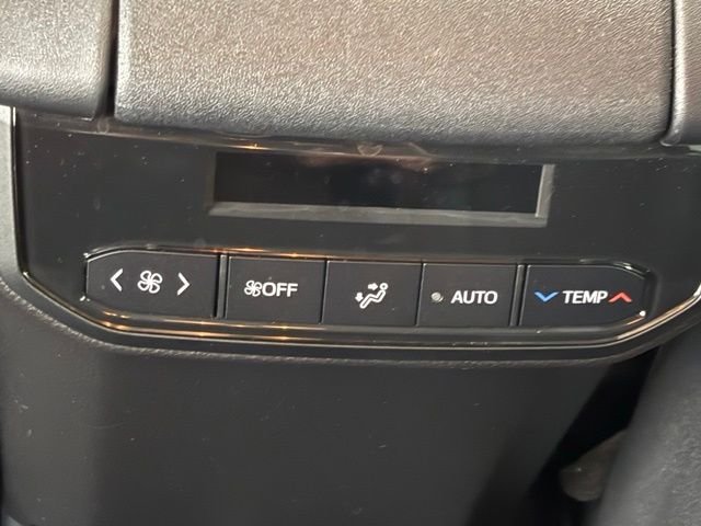 Used 2020 White Toyota XLE image 14