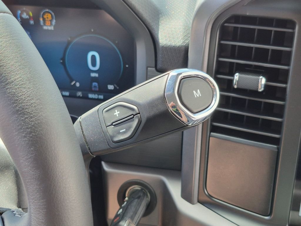 Used 2025 Black Ford XLT image 31