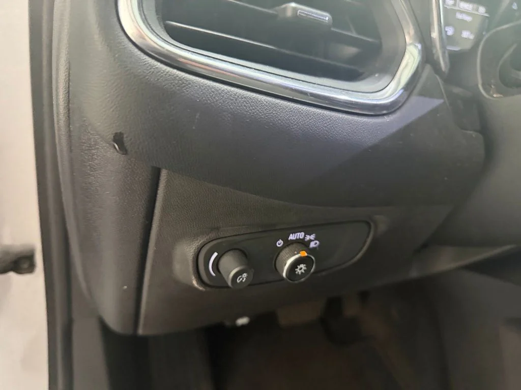 Used 2019 Silver Chevrolet LS image 13