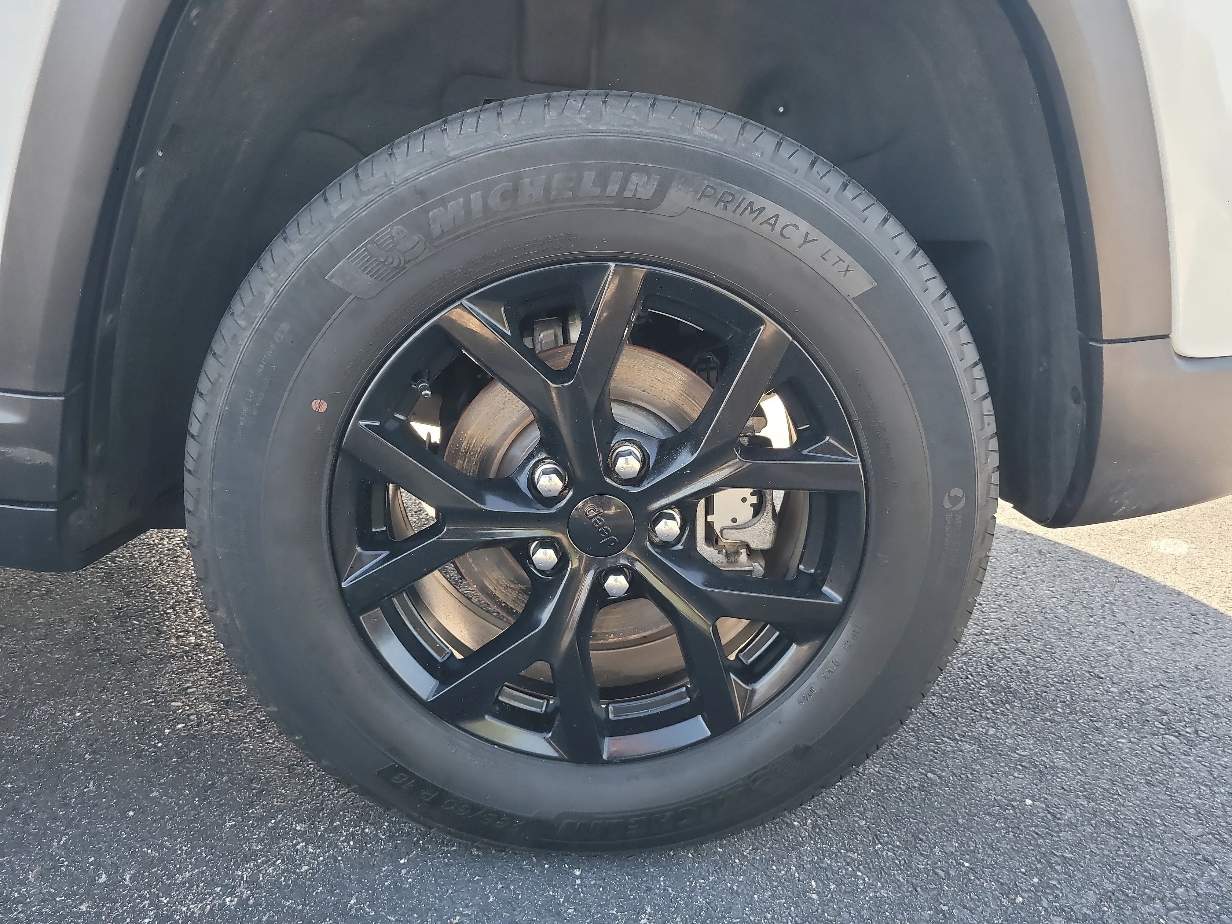 Used 2024 Bright White Clearcoat Jeep Altitude image 8