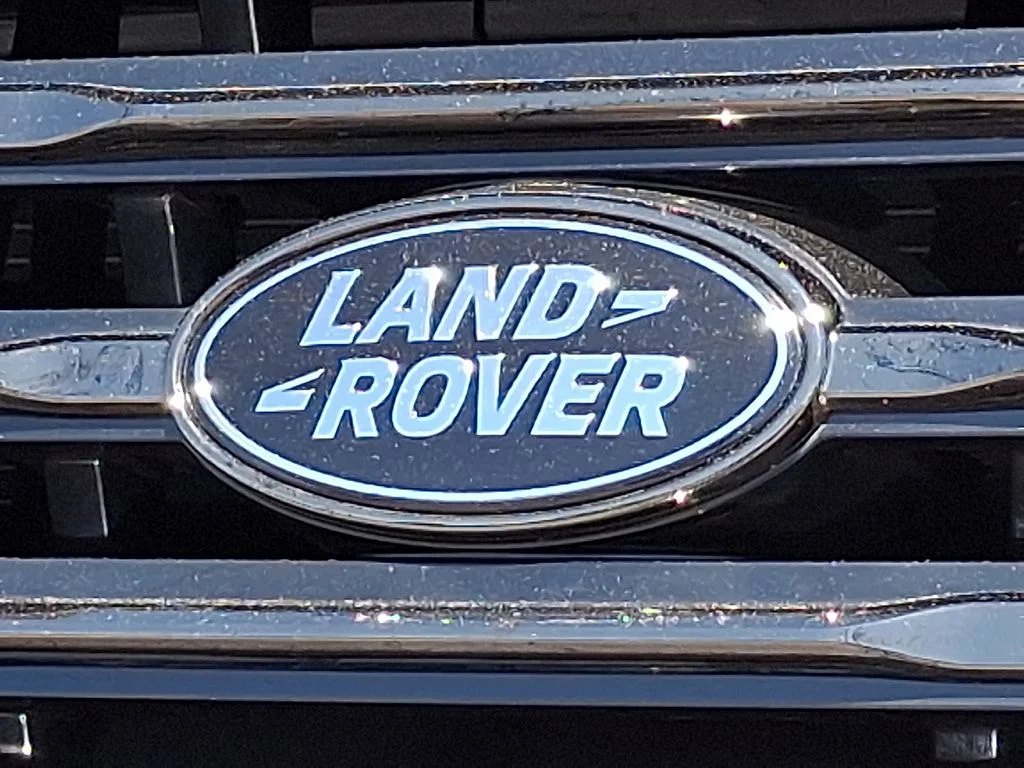 New 2026 Sunrise Copper Satin Land Rover SV image 18