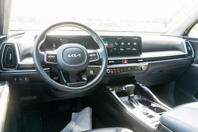 Used 2025 Black Kia EX image 14