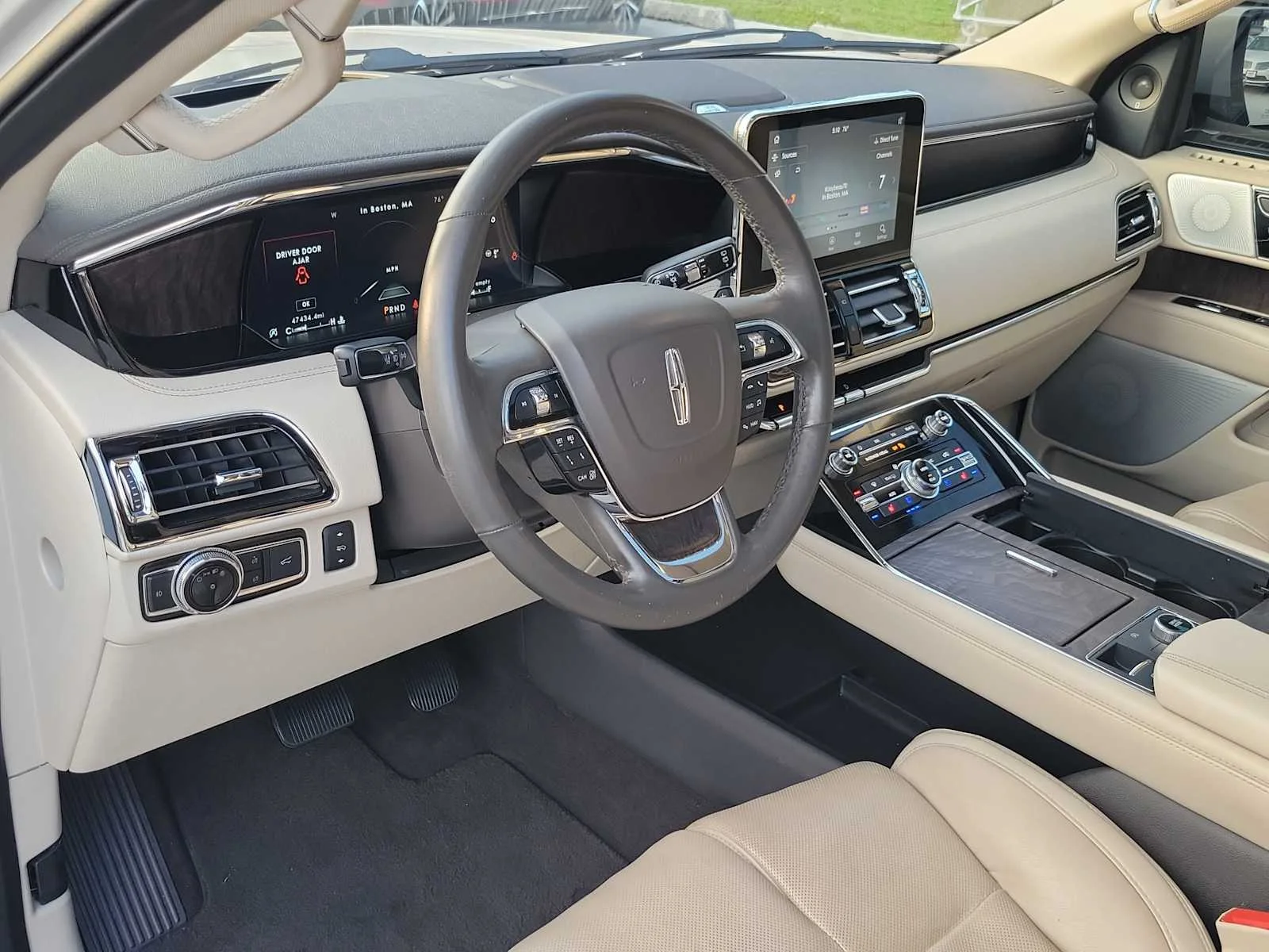 Used 2020 White Lincoln Reserve image 20