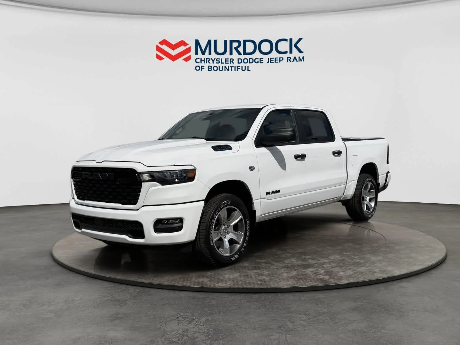 2026 RAM 1500 Express 4x4 Crew Cab 5'7's photo