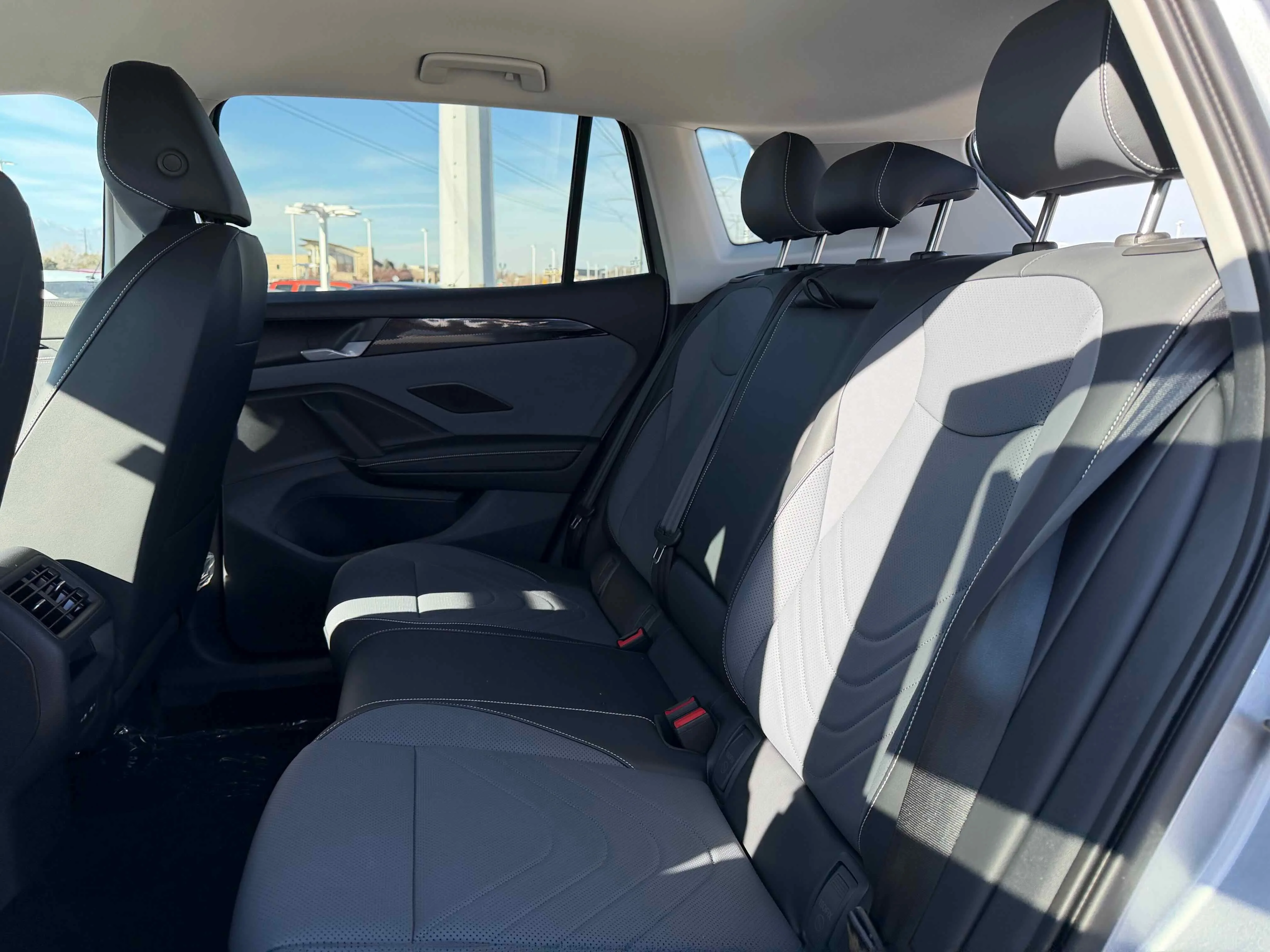 New 2026 Silver Volkswagen SE image 27