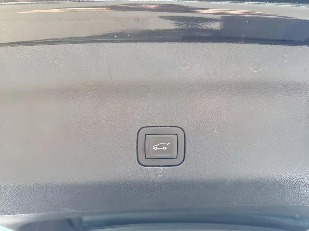 Used 2025 Black Raven Cadillac Sport image 32