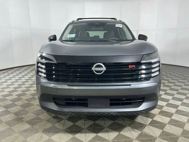 New 2026 Gray Nissan SR image 3
