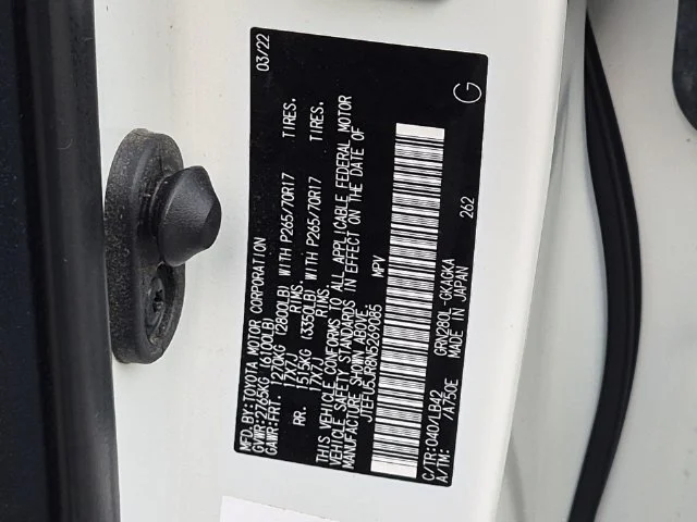 Used 2022 White Toyota SR5 Premium image 26
